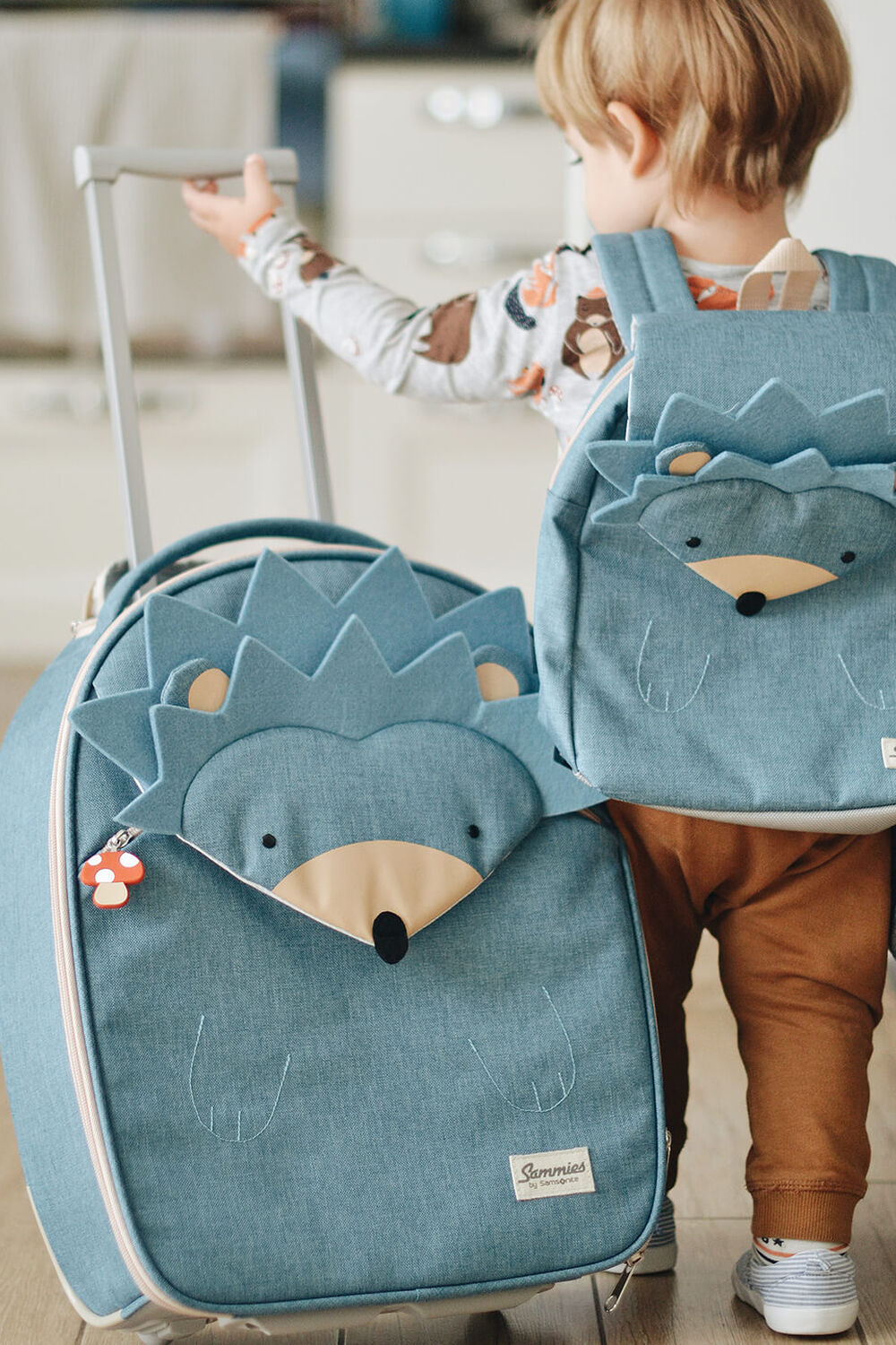 Samsonite Join the Happy Sammies Family Join the Happy Sammies Family