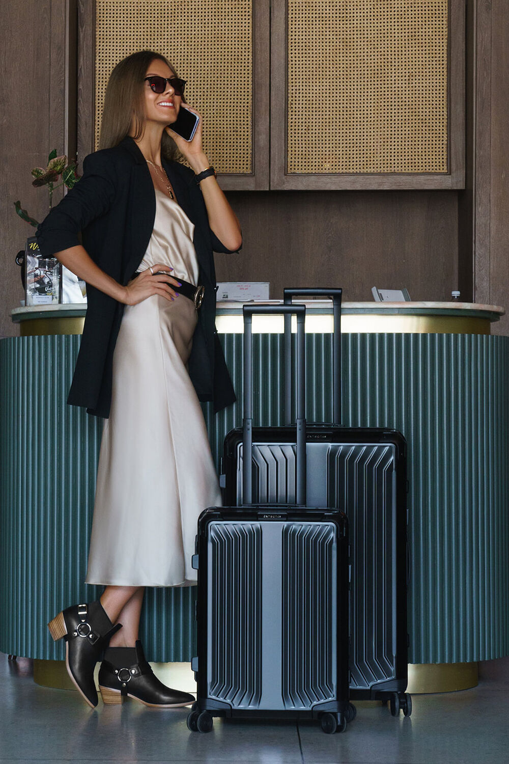 Samsonite When Travel Is Calling When Travel Is Calling