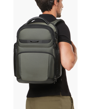 Pro-DLX 6 Sac à dos 15.6" 45 x 35 x 20 cm | 1.3 kg Pro-DLX 6 Sac à dos 15.6" 45 x 35 x 20 cm | 1.3 kg