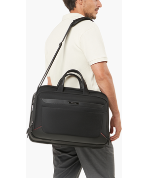 Pro-DLX 6 Sacoche 17.3" 33 x 46 x 17.5/23.5 cm | 1.5 kg Pro-DLX 6 Sacoche 17.3" 33 x 46 x 17.5/23.5 cm | 1.5 kg