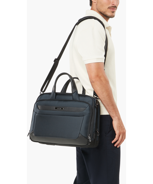 Pro-DLX 6 Sacoche 15.6" 30.5 x 42 x 15/21 cm | 1.4 kg Pro-DLX 6 Sacoche 15.6" 30.5 x 42 x 15/21 cm | 1.4 kg