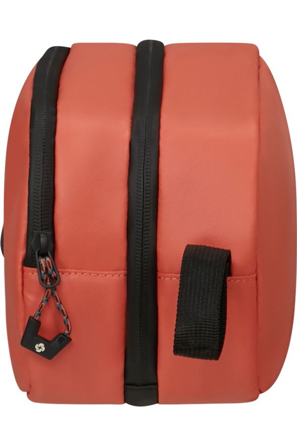 Samsonite Ecodiver Toilet Kit  Clay Samsonite Ecodiver Toilet Kit  Clay