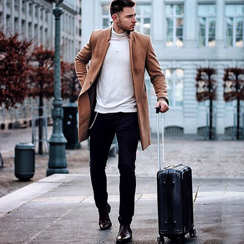 Street style for the day with @valentinbruneau and his Lite-Box.