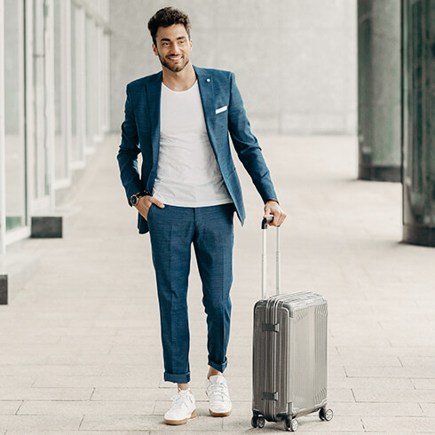 Lite-Box - State-of-the-art technology combined with a great deal of attention to detail gives this collection its key look: a large volume boxy case in a dynamic vertical design with prominent outside corner protections.