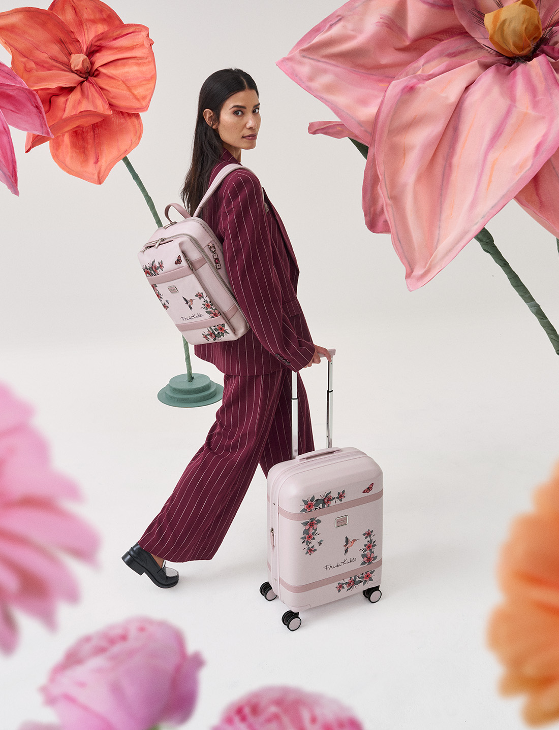 Samsonite Verbinden Sie die Welt der Kunst und des Reisens Verbinden Sie die Welt der Kunst und des Reisens